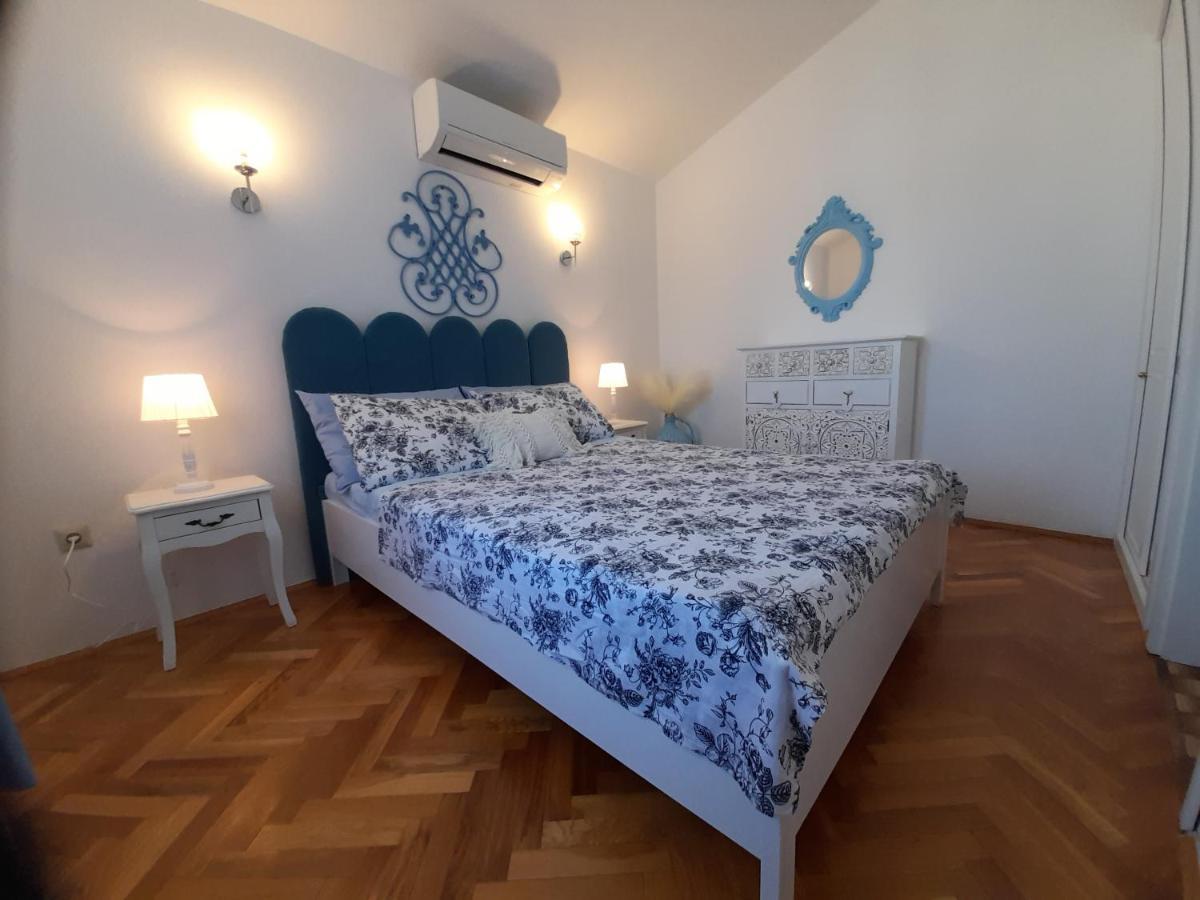 Apartments M Gregor Ideal For Relaxing Holidays Baska  Bagian luar foto