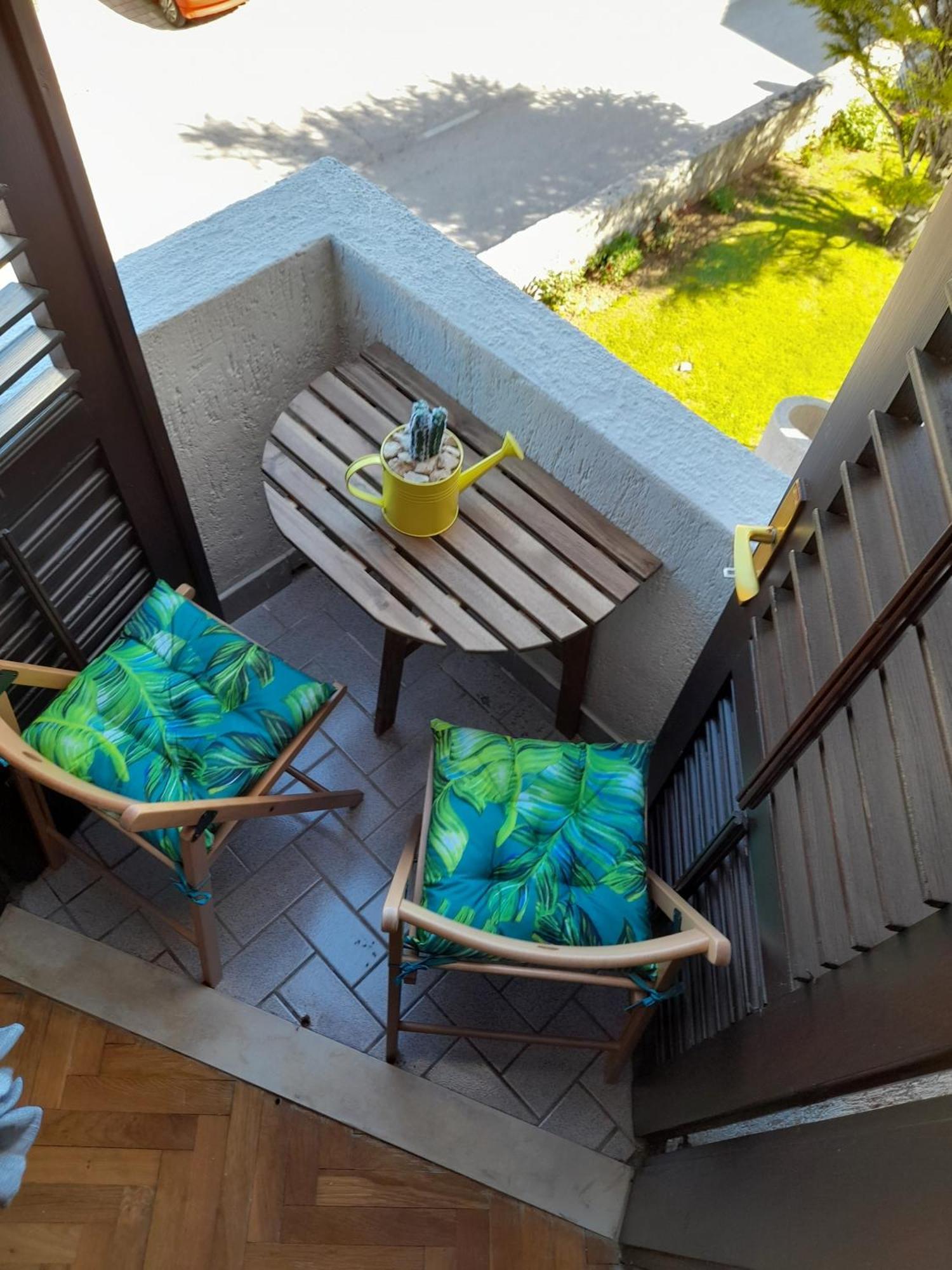 Apartments M Gregor Ideal For Relaxing Holidays Baska  Ruang foto